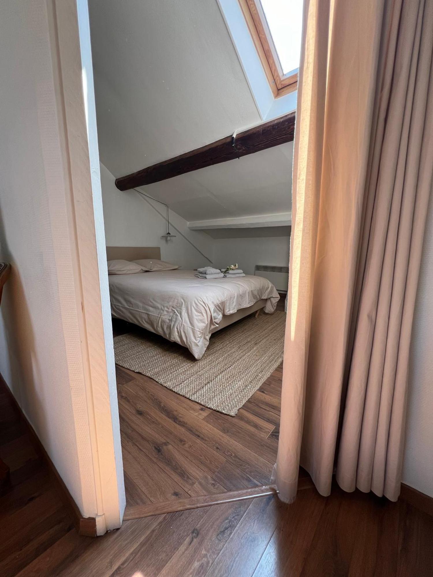 Апартаменты Le Fleuri - Reims - Wifi Gratuit - Quartier Calme Экстерьер фото